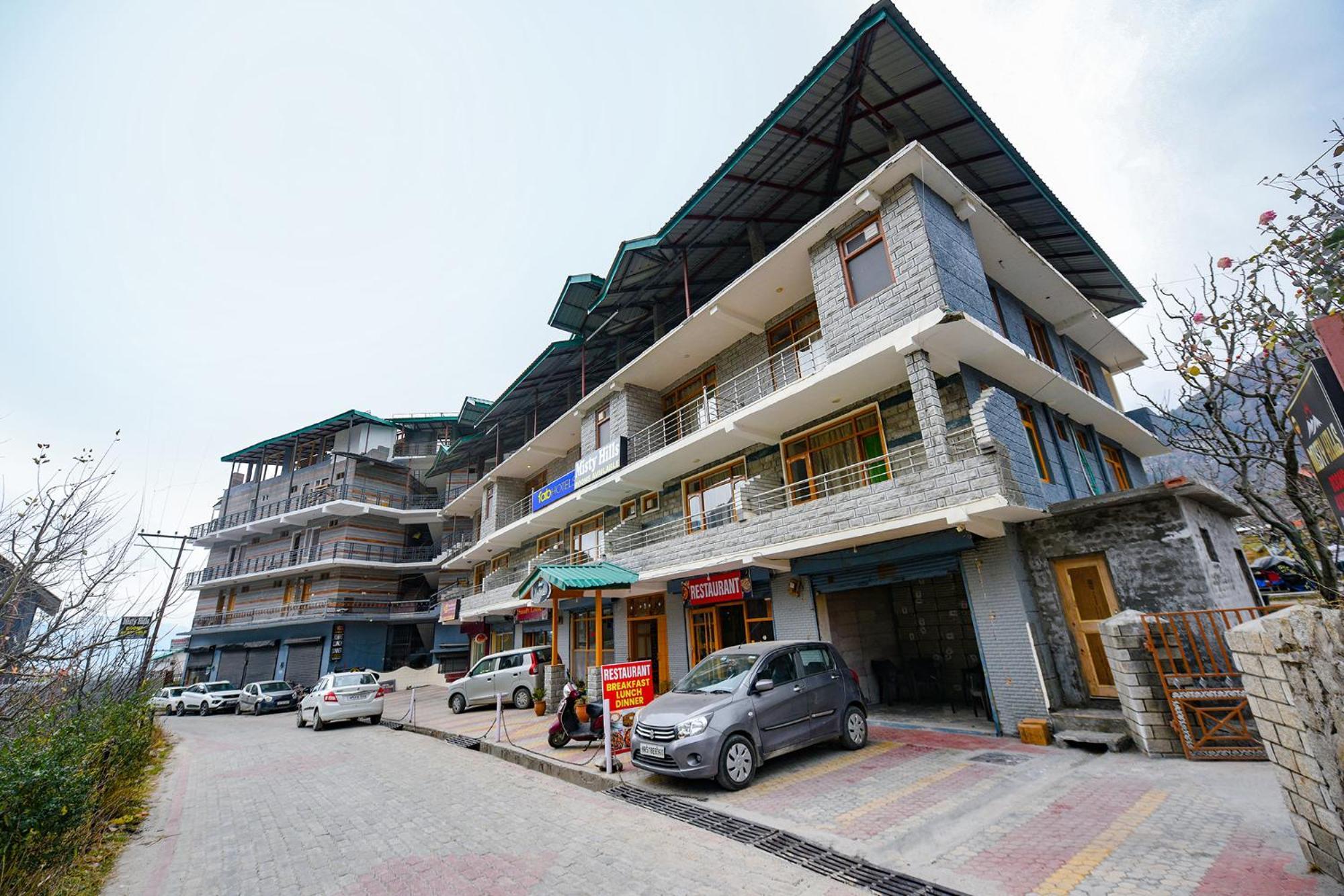 Misty Hills Hotel - Manali (Himachal Pradesh) — Photos 1